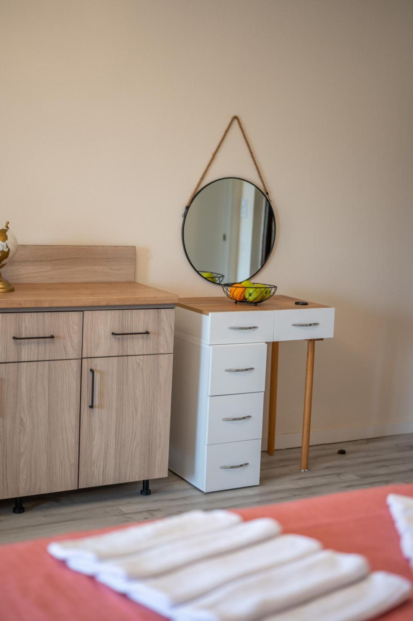 Beach Walk Apartments Улцин Екстериор снимка