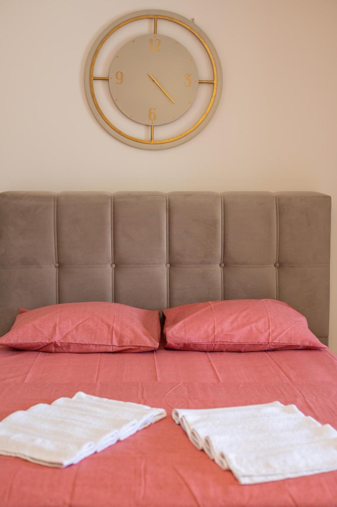 Beach Walk Apartments Улцин Екстериор снимка
