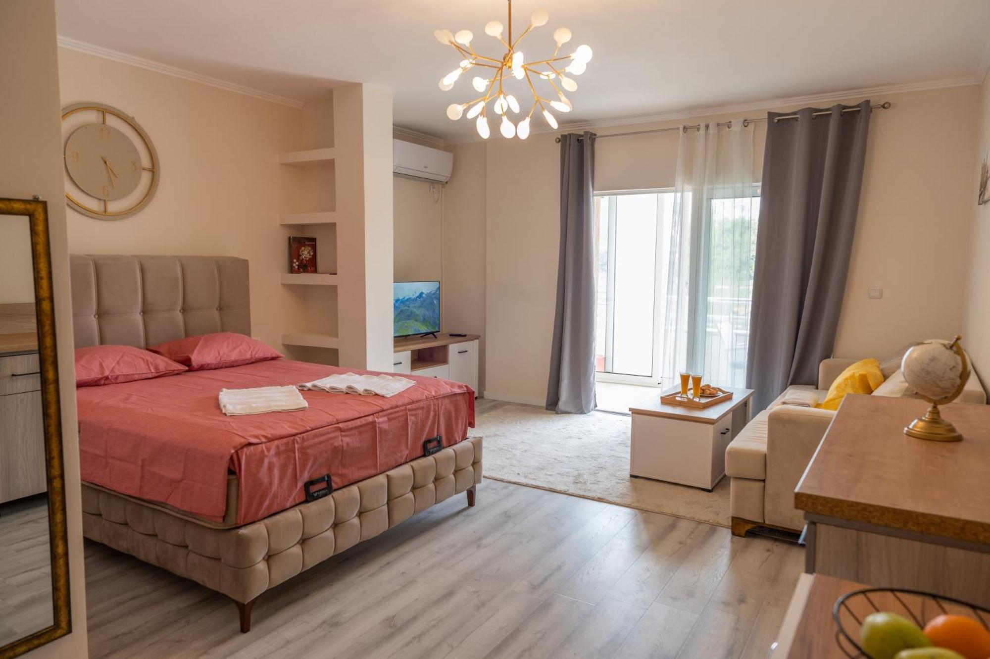 Beach Walk Apartments Улцин Екстериор снимка