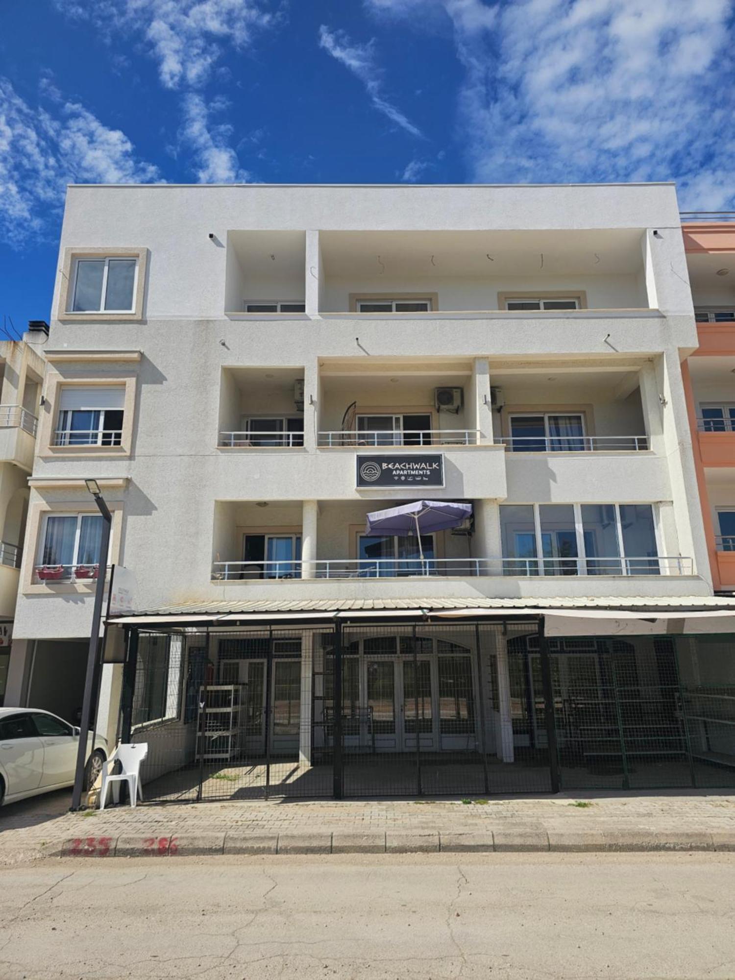 Beach Walk Apartments Улцин Екстериор снимка