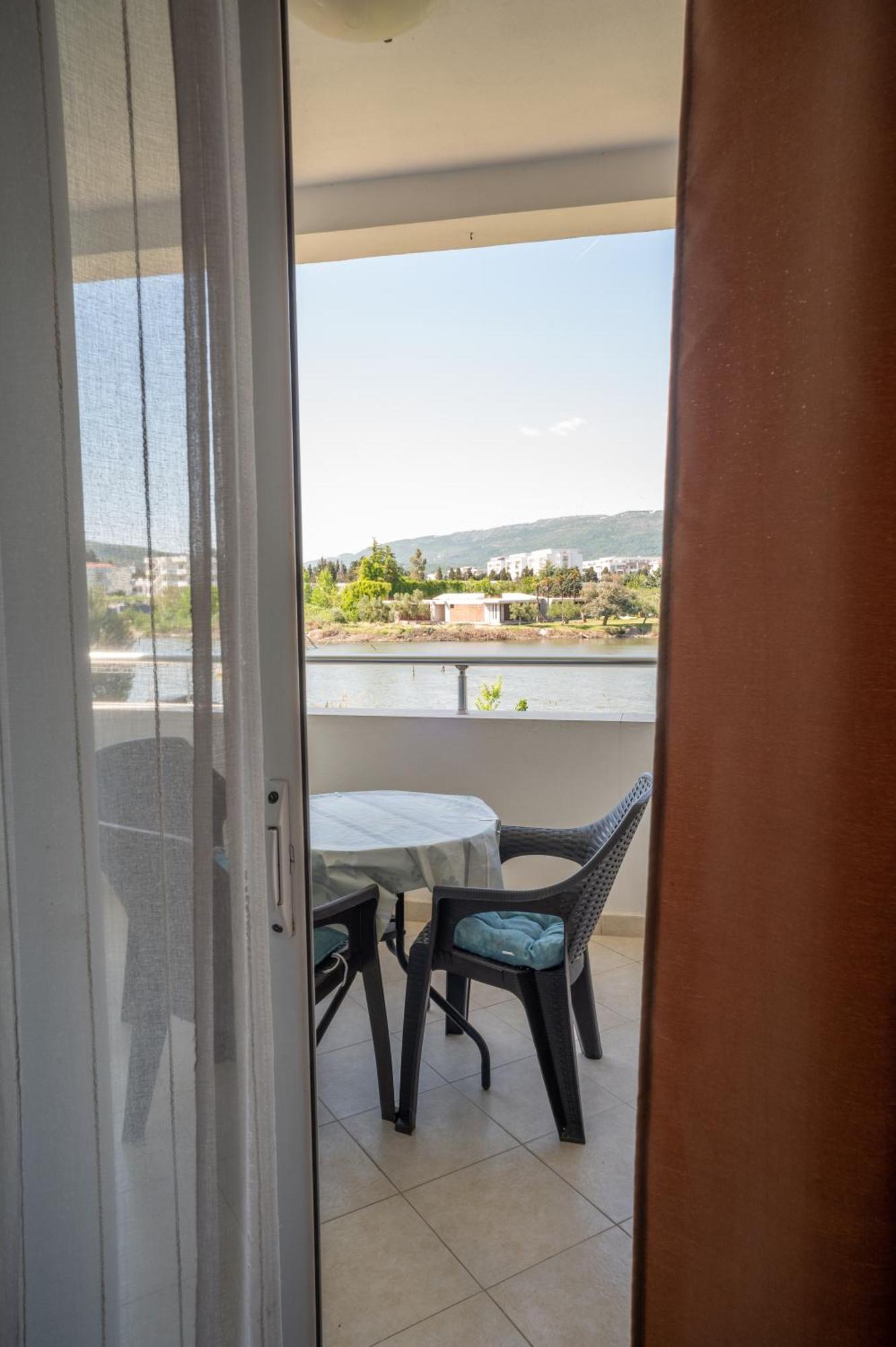 Beach Walk Apartments Улцин Екстериор снимка