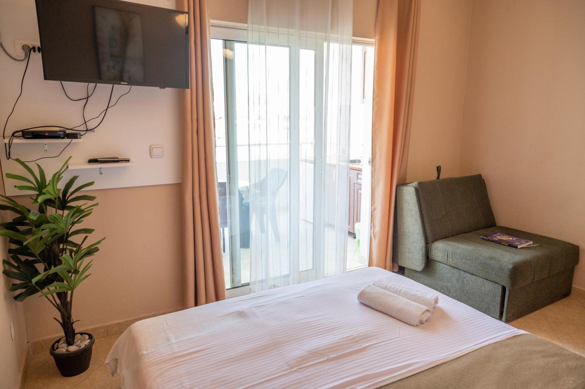 Beach Walk Apartments Улцин Екстериор снимка